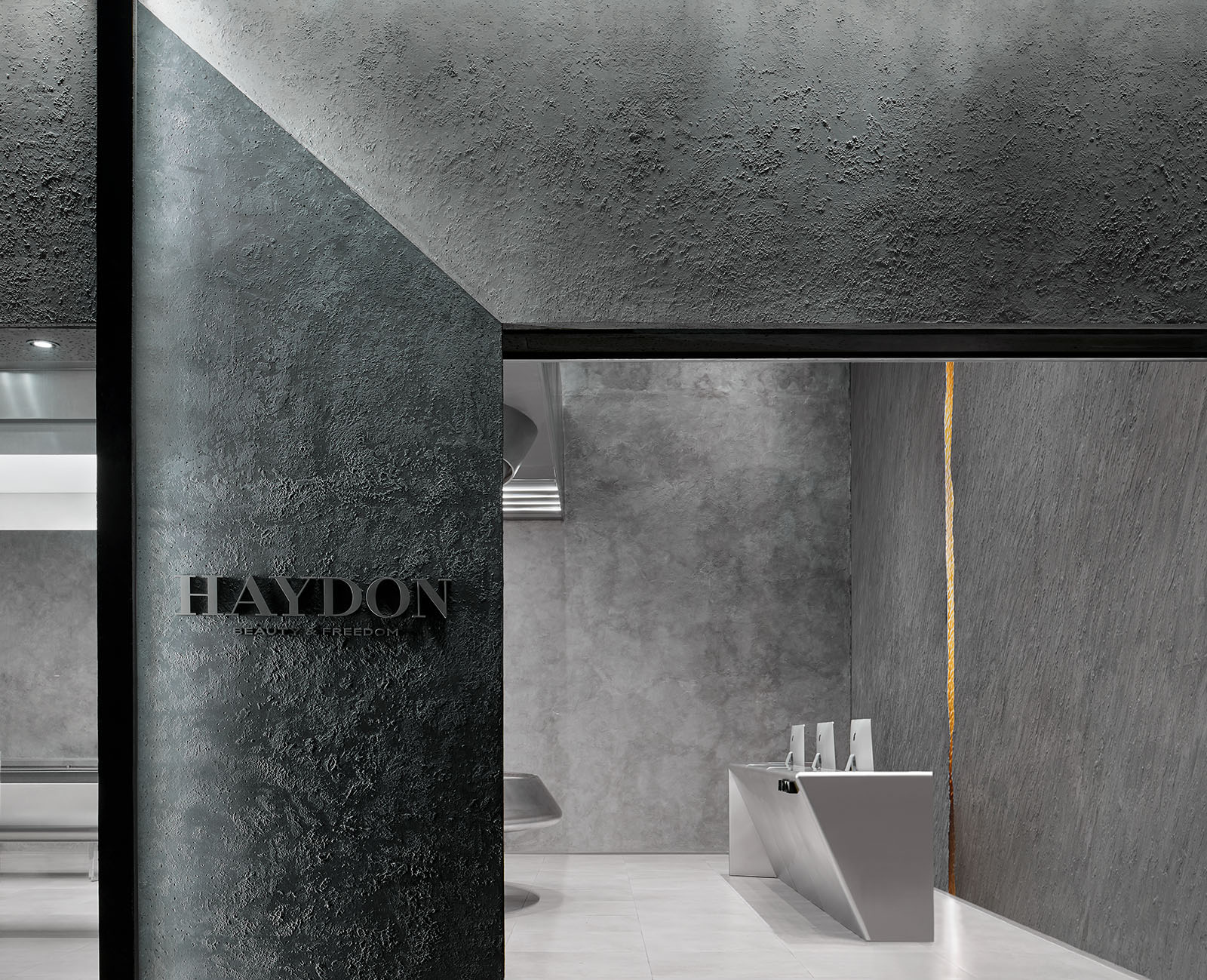 HAYDON黑洞美妆集合店  广州北京路店丨中国广州丨创意总监石川,项目经理张国浩等多人-51