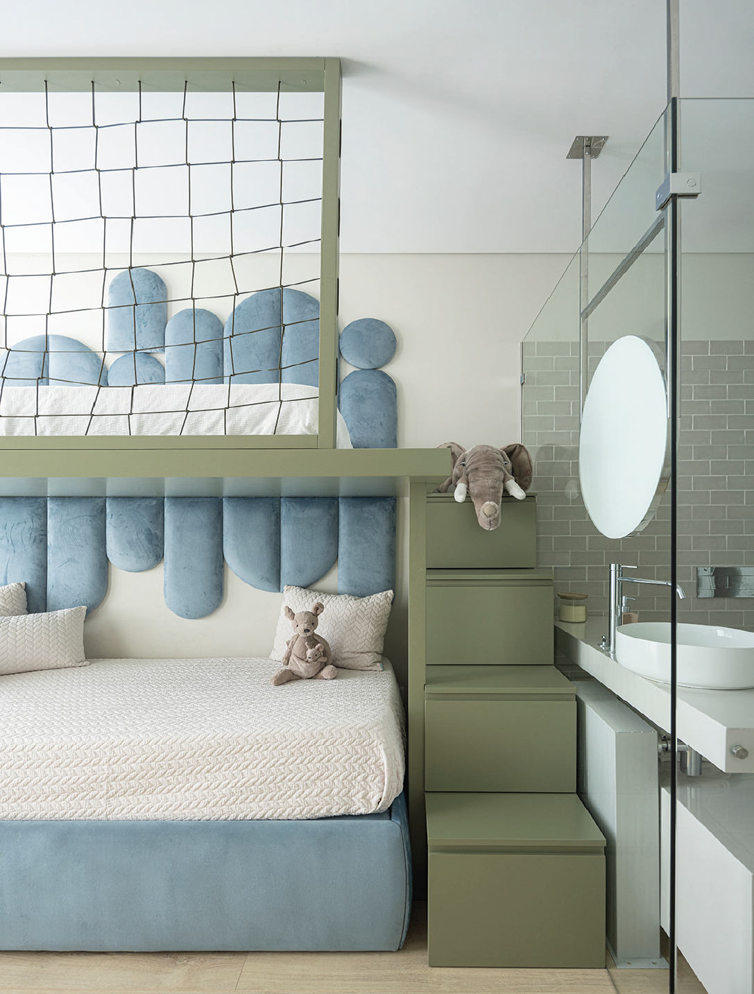 Casa Do Parque IV: Modern Comfort Inside a Revived Portuguese House-7