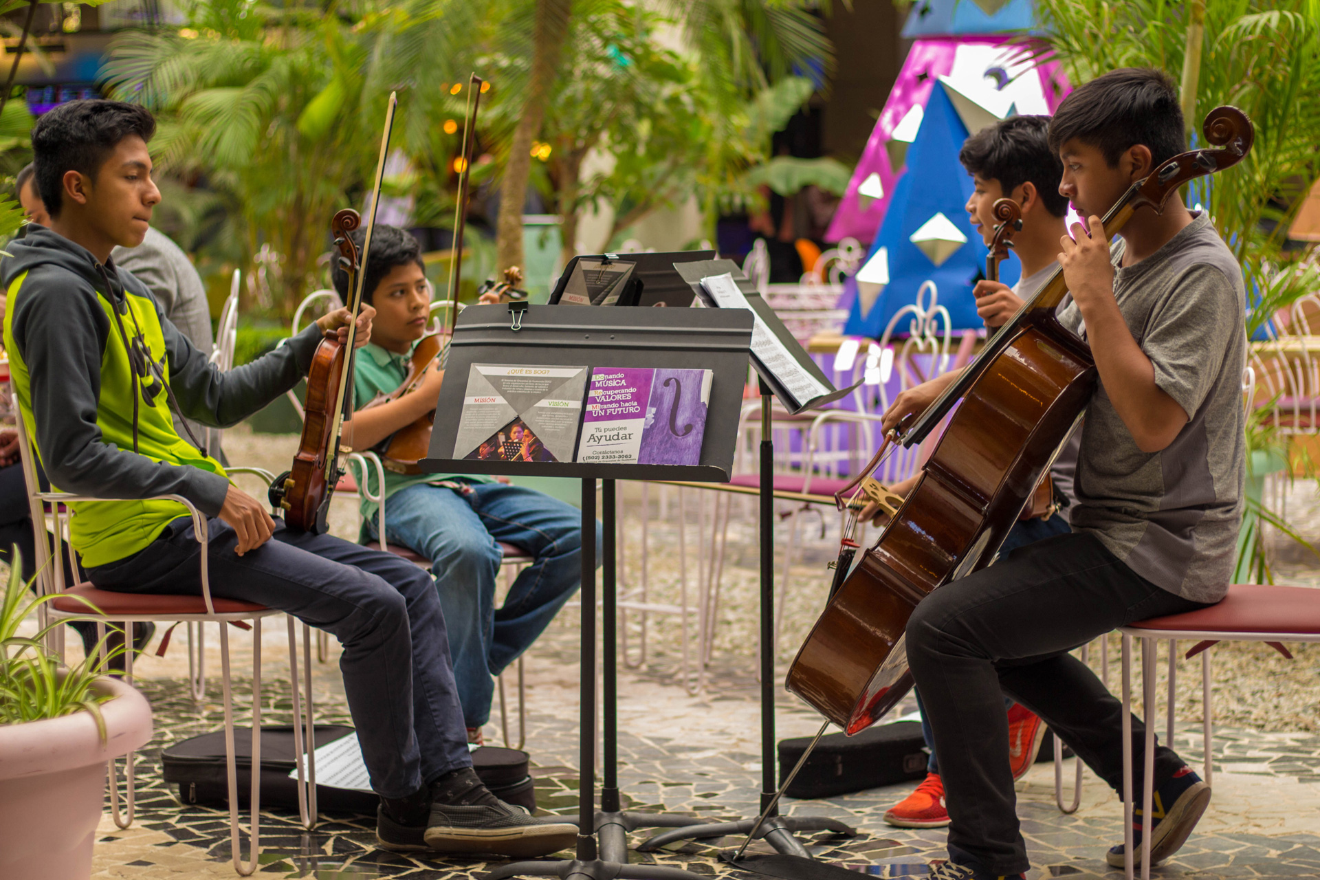 古 Guatemala 建筑经典变身文化商业中心-17