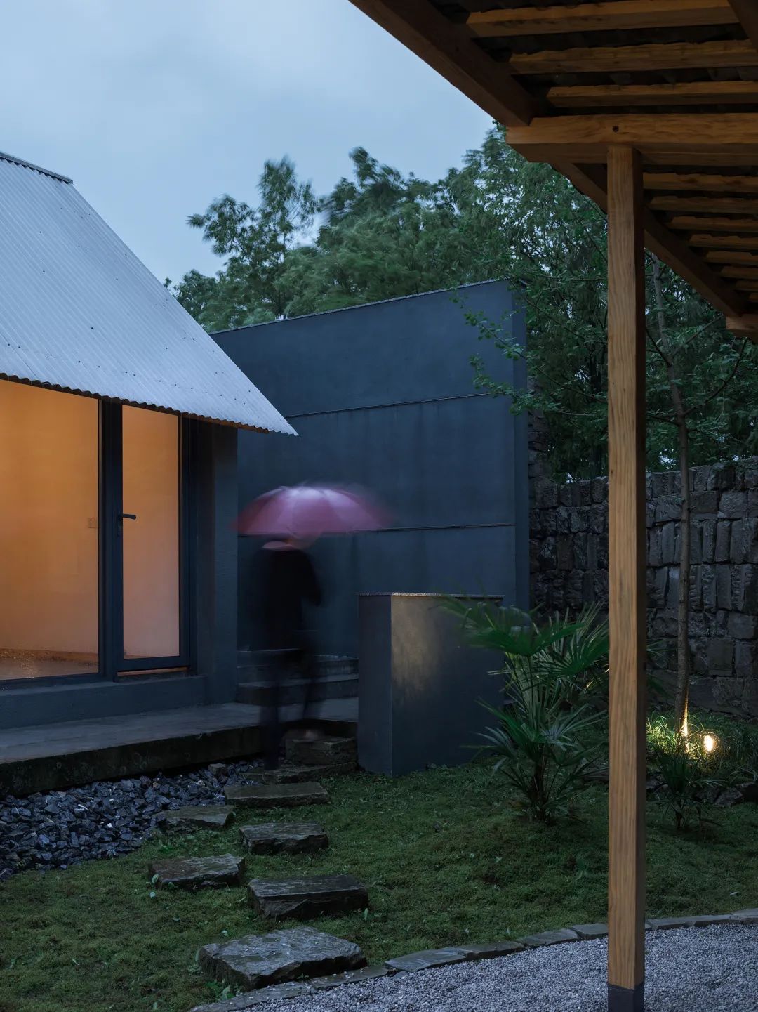 乡野绿意中的艺术之家-61