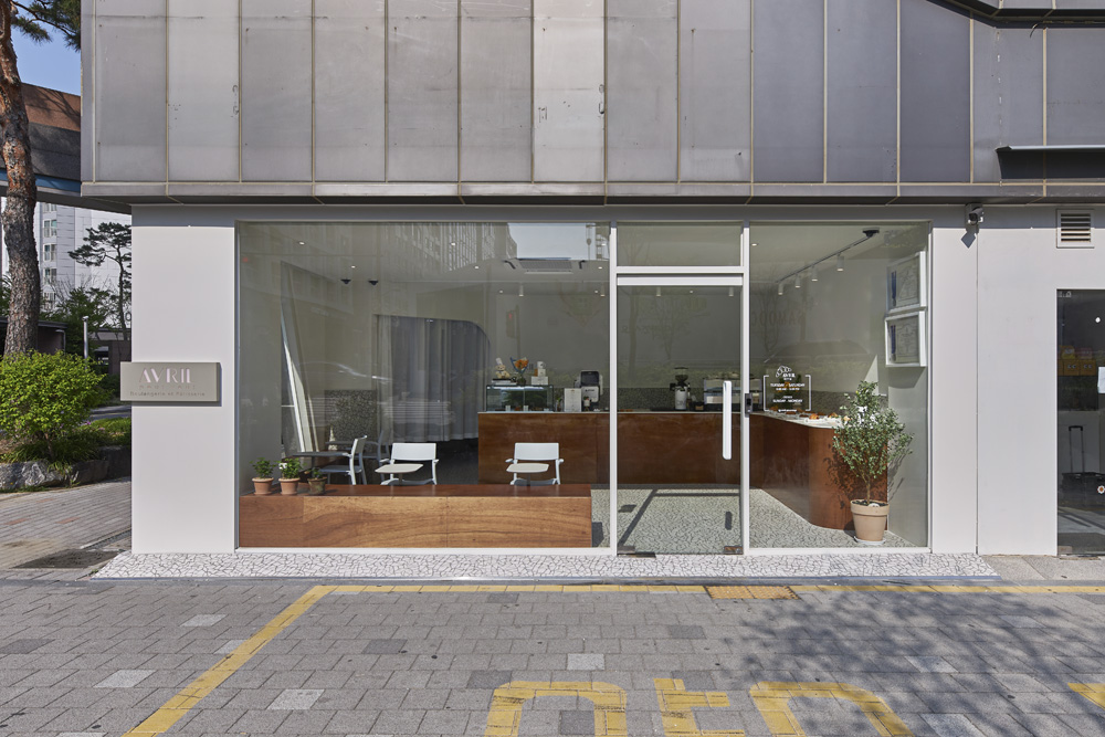 16 坪现代咖啡厅，简约风格中的温馨之作-2