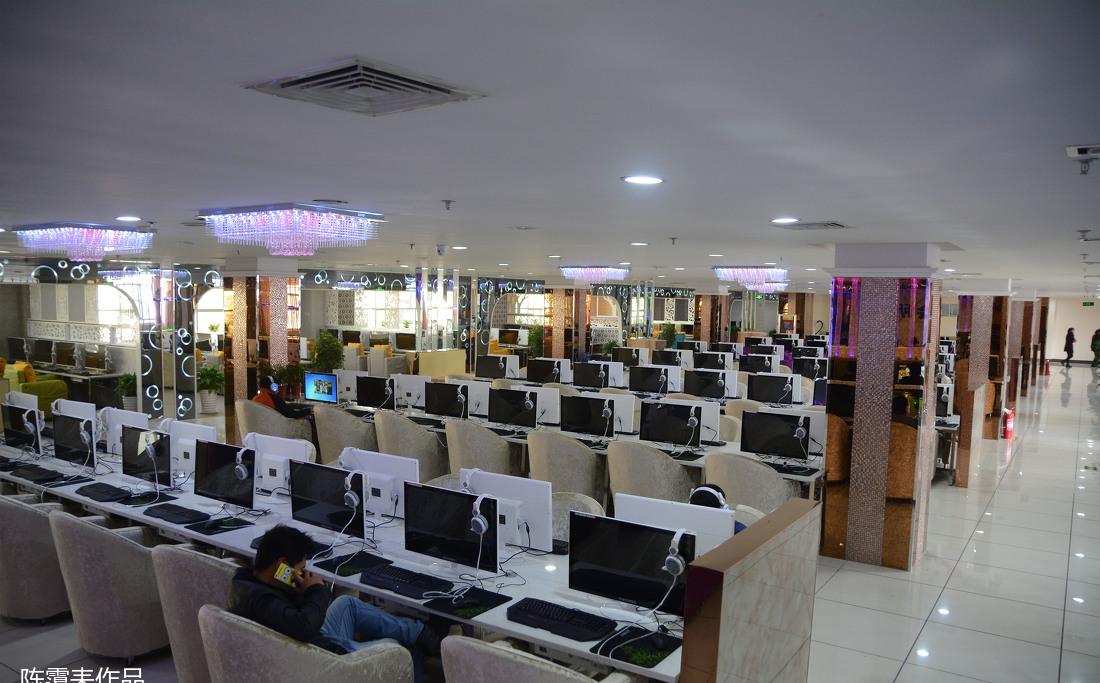 
网吧台球会所 -9