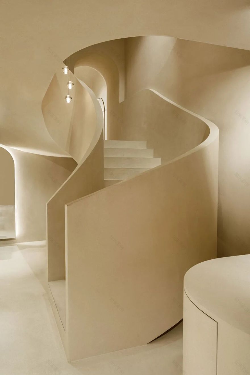 FLAIR 服装品牌店室内设计丨意大利丨ASAGGIO Architecture-2