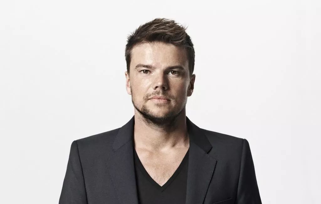 巴黎老佛爷旗舰店,BIG 建筑事务所的现代设计演绎-9