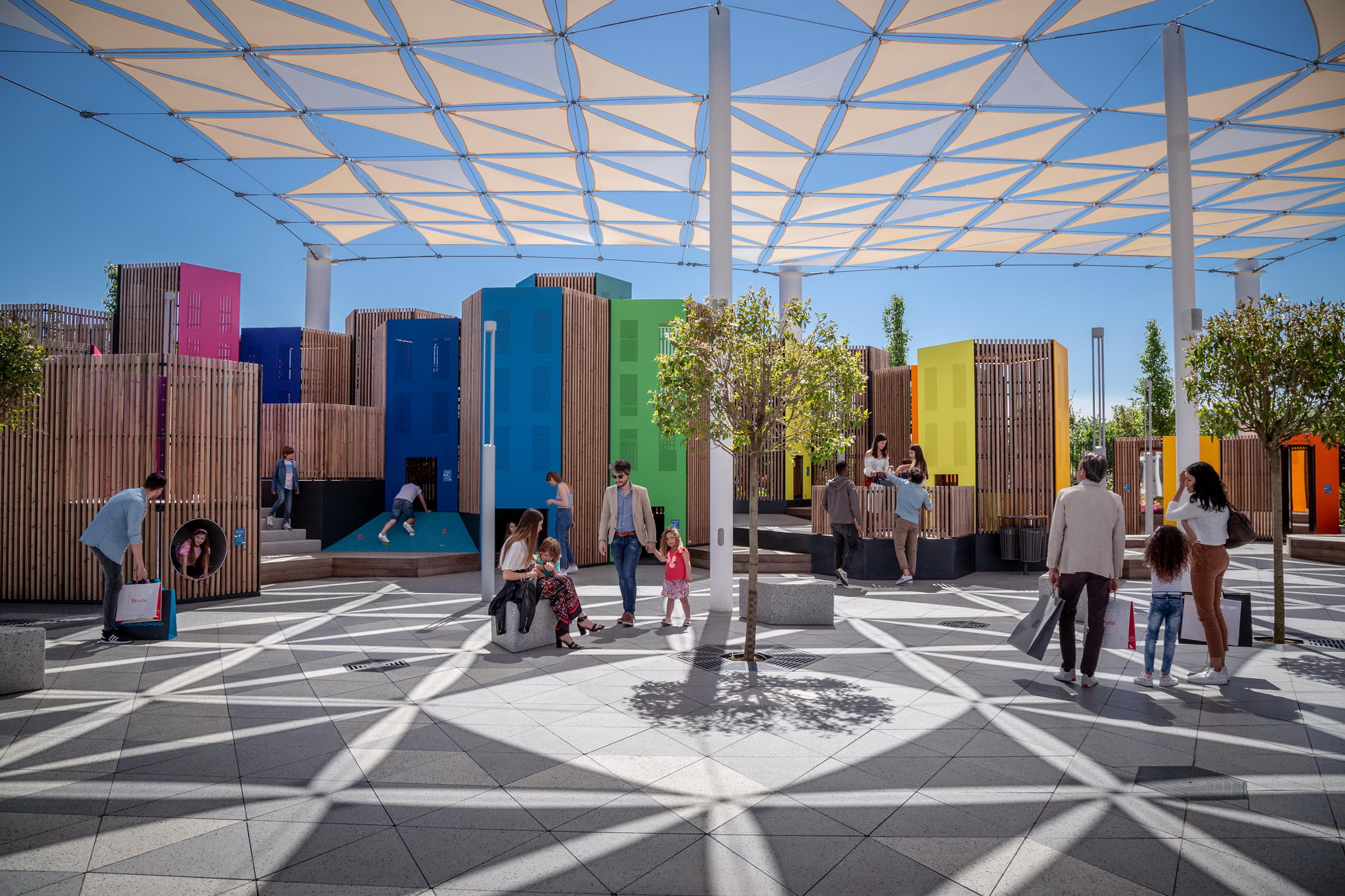 迷你的彩色村庄 | Carve 事务所打造的多功能游乐景观-6