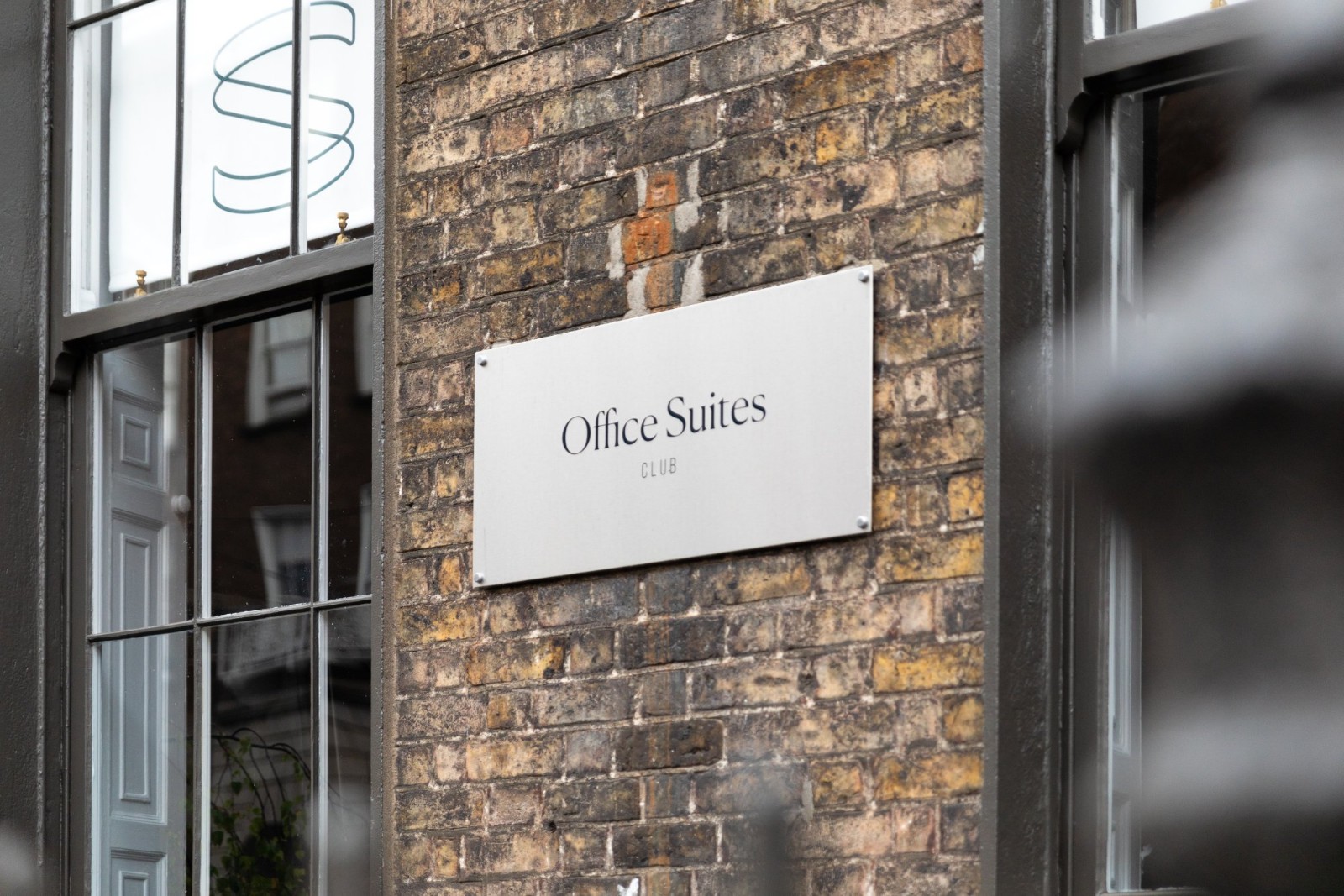 爱尔兰都柏林 Office Suites Club 服务式办公室  Think Contemporary-9