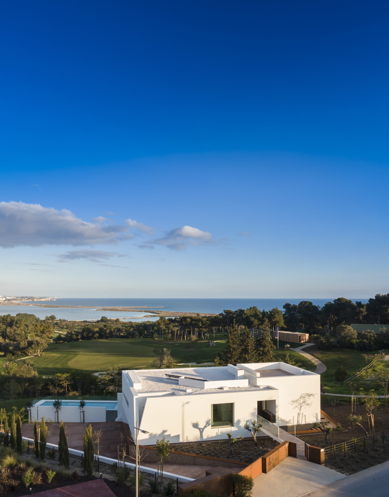 27 号房子丨葡萄牙丨Mario Martins Atelier-36