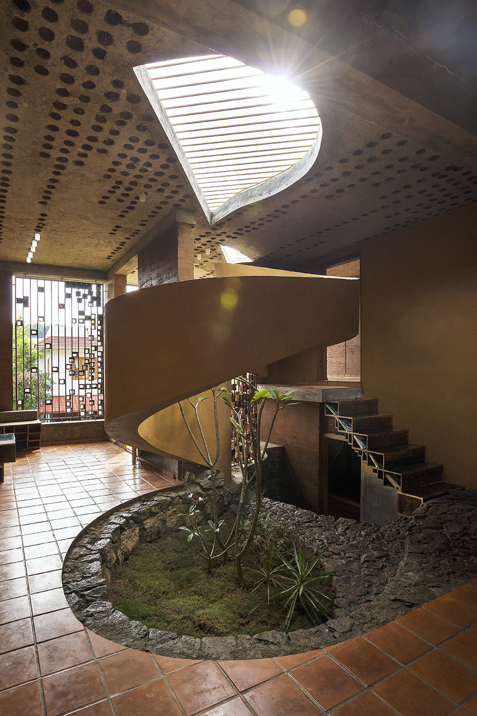 Debris住宅，印度 / Wallmakers-23