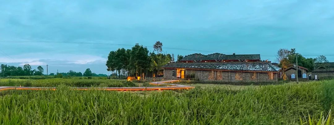 安仁华侨城南岸美村乡村客厅改造设计-5