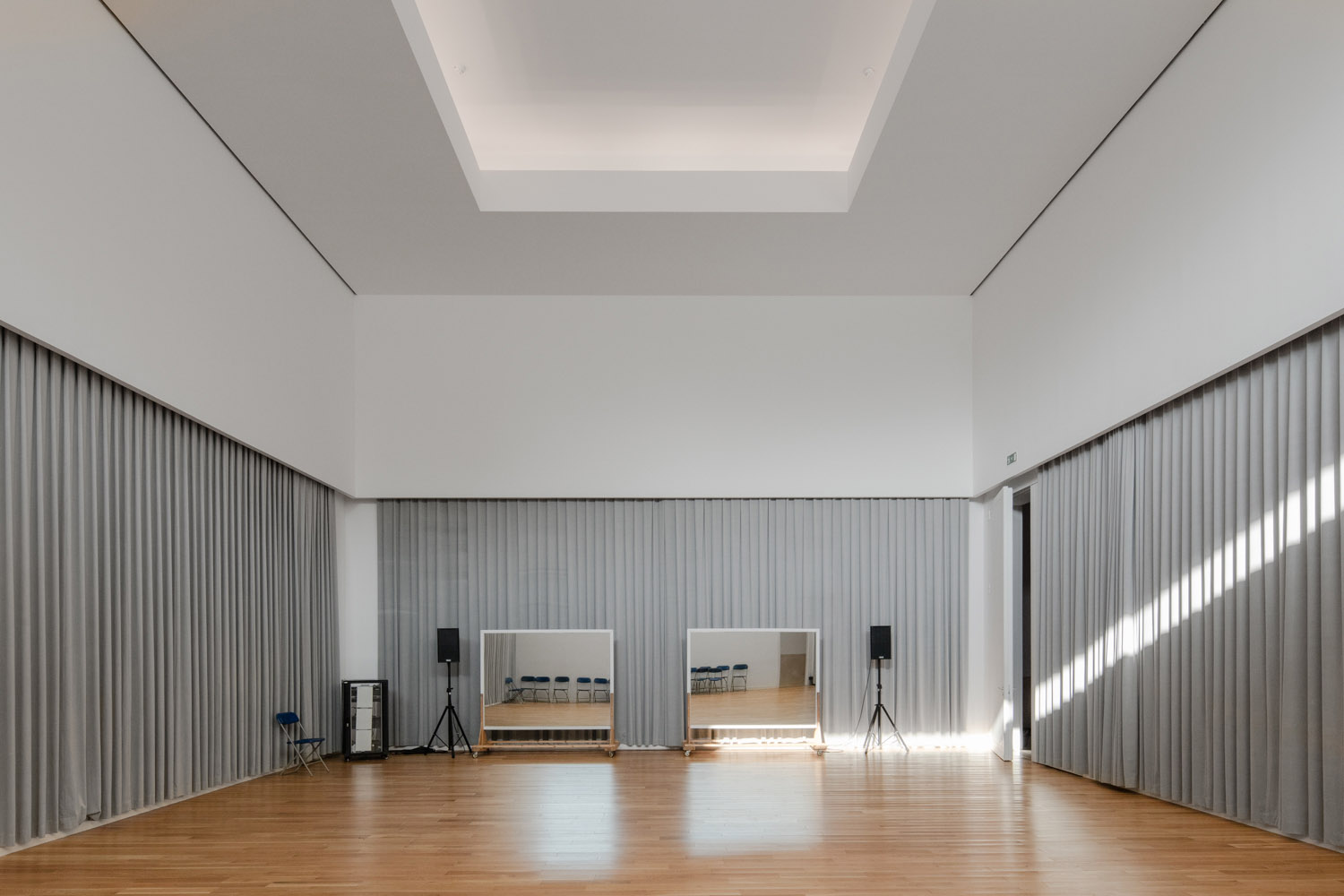 Llinars del Vallès礼堂剧院，西班牙 / Álvaro Siza Vieira + Aresta Arquitectura-47