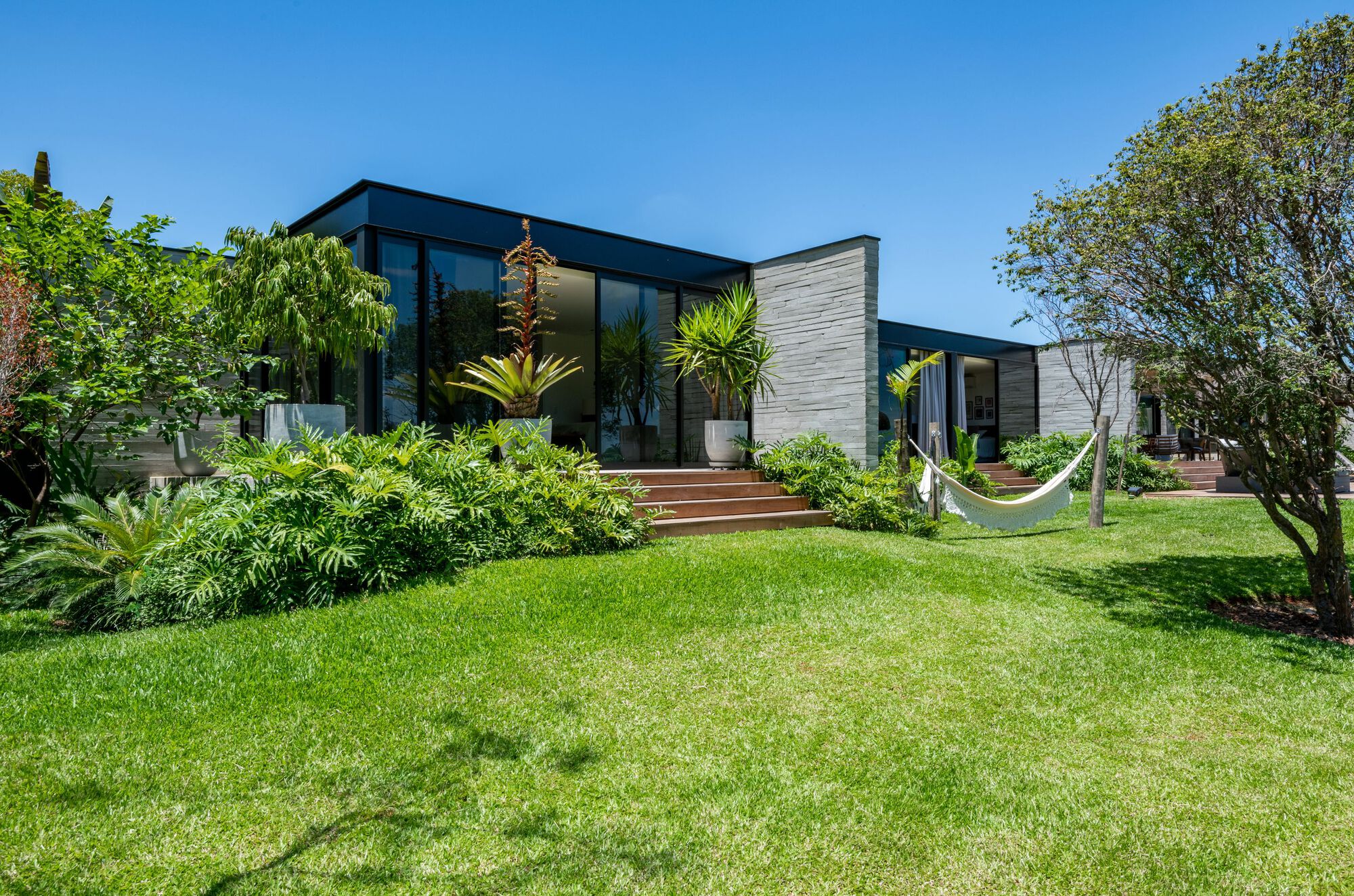 詹达亚斯之家丨巴西丨Sala 03 Arquitetura-7