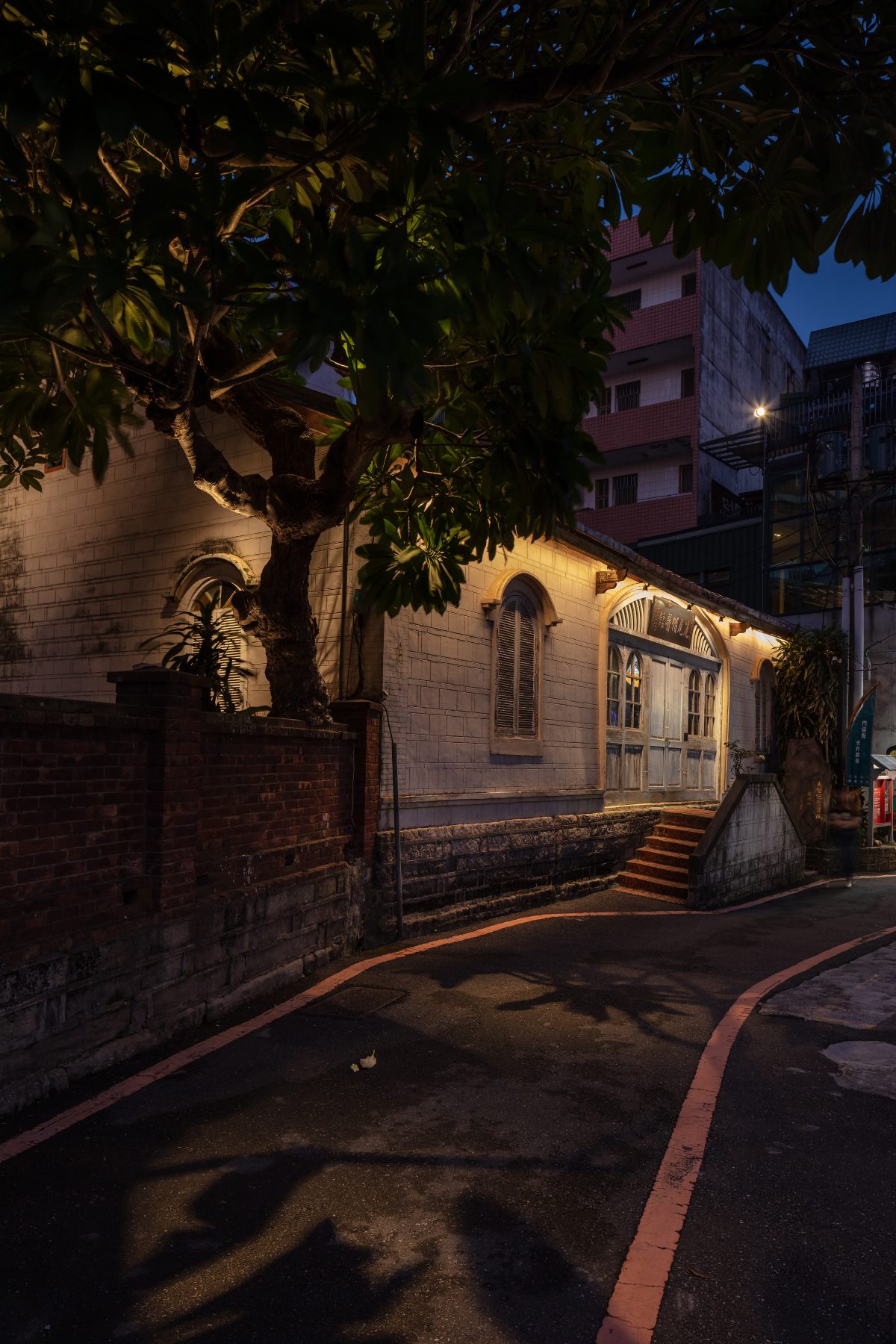 淡水河流沿岸的夜光是怎樣的光華？—「點亮淡水禮拜堂」用光重拾人與環境美好的關係。 - WEHOUSE-10