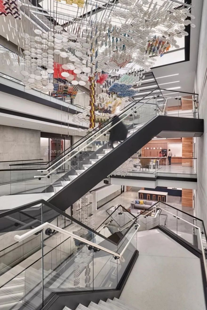 麦当劳芝加哥新总部 | 创新办公空间与人性化设计-27