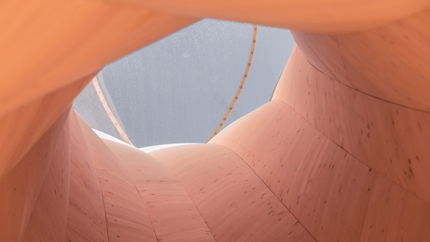 德国乌尔巴赫塔 | 自成型木材的现代建筑表现-57