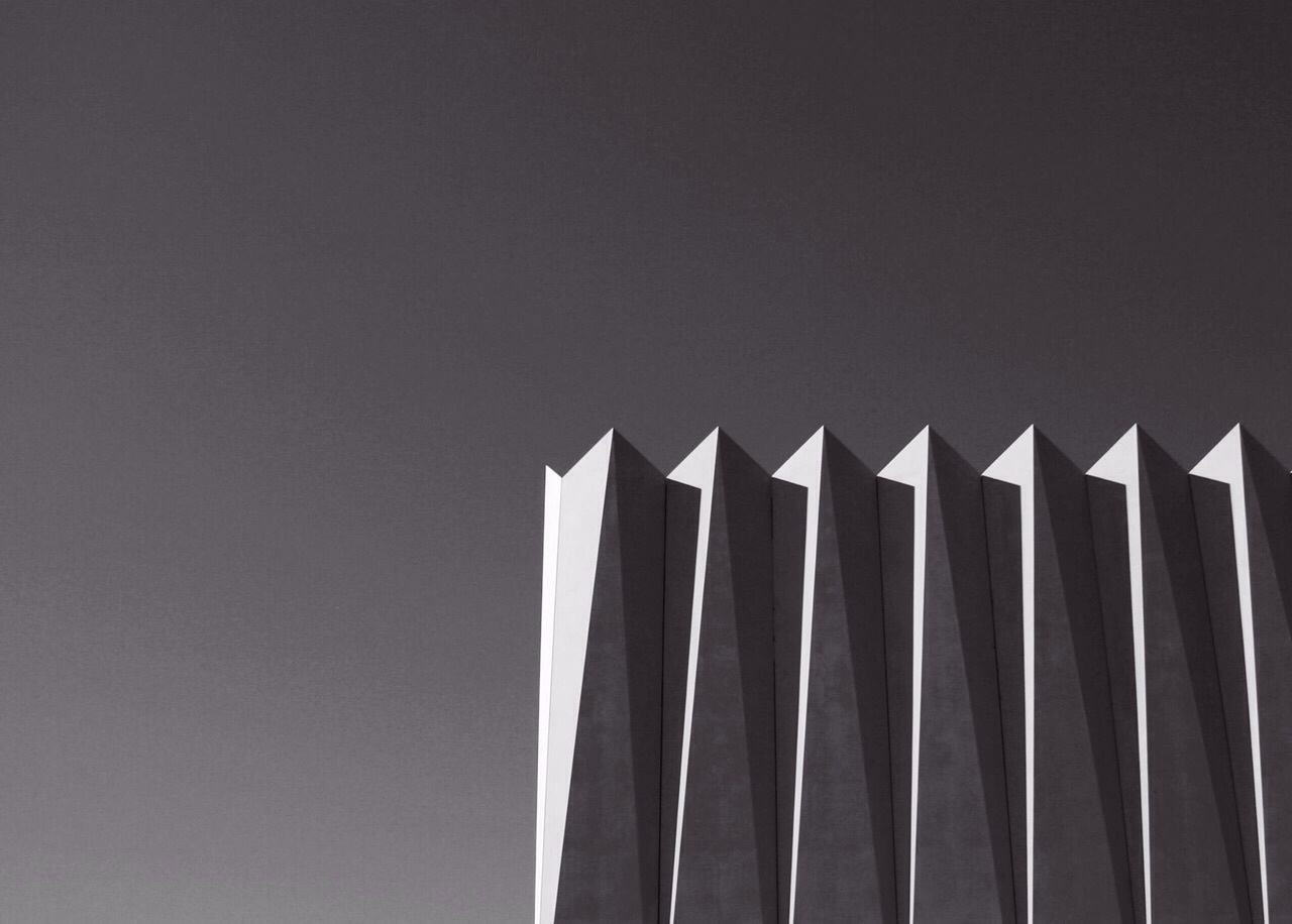 CAFUBE 贝林佐纳殡仪馆丨LOKOMOTIV.archs office-26