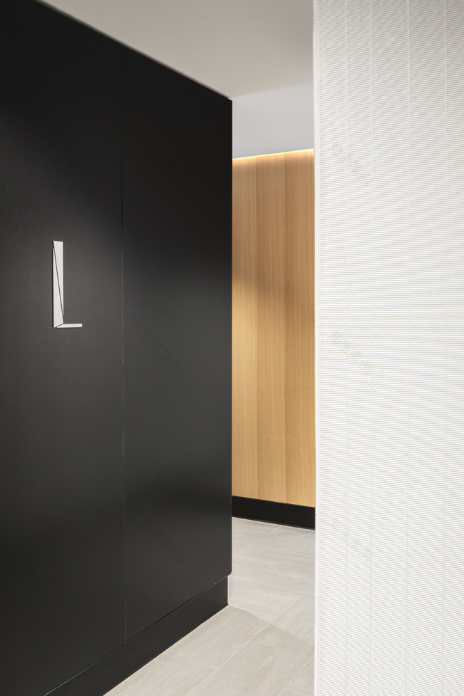 布碌仑 7 层住宅楼,阳光与都市景观的完美融合-27