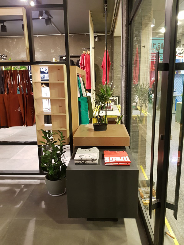 Zuqaq13 服装店室内设计与施工丨URBANO 团队-21