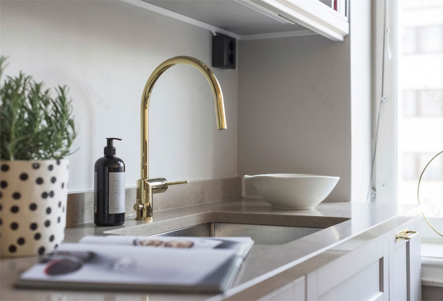 斯德哥尔摩公寓 | 厨房里的儿童房,独特的设计亮点-14