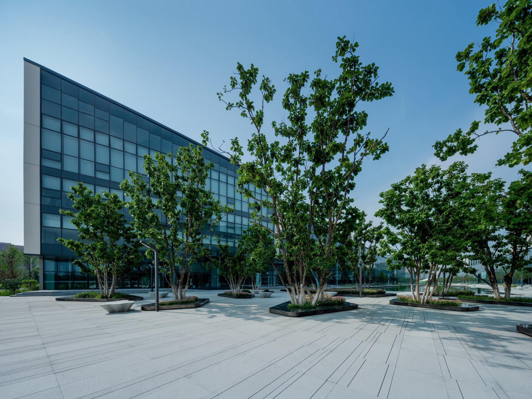 常规中的非常规·沈阳材料科学国家研究中心交融之园丨中国沈阳丨Rland 北京源树景观规划设计事务所-11
