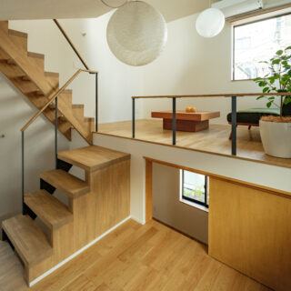 新宿の家 隙間の光明丨日本京都丨キトキノアーキテクチャ（小林玲子）-12