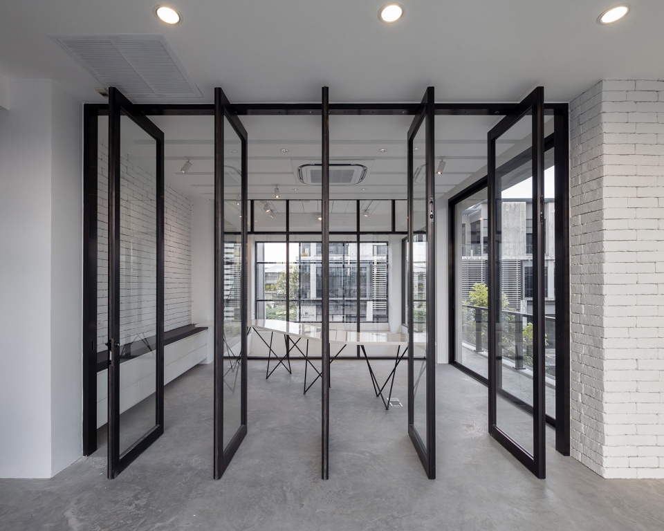 曼谷 Sriwara 办公室改造 | 城中城新地标，年轻创业者的创意聚集地-21