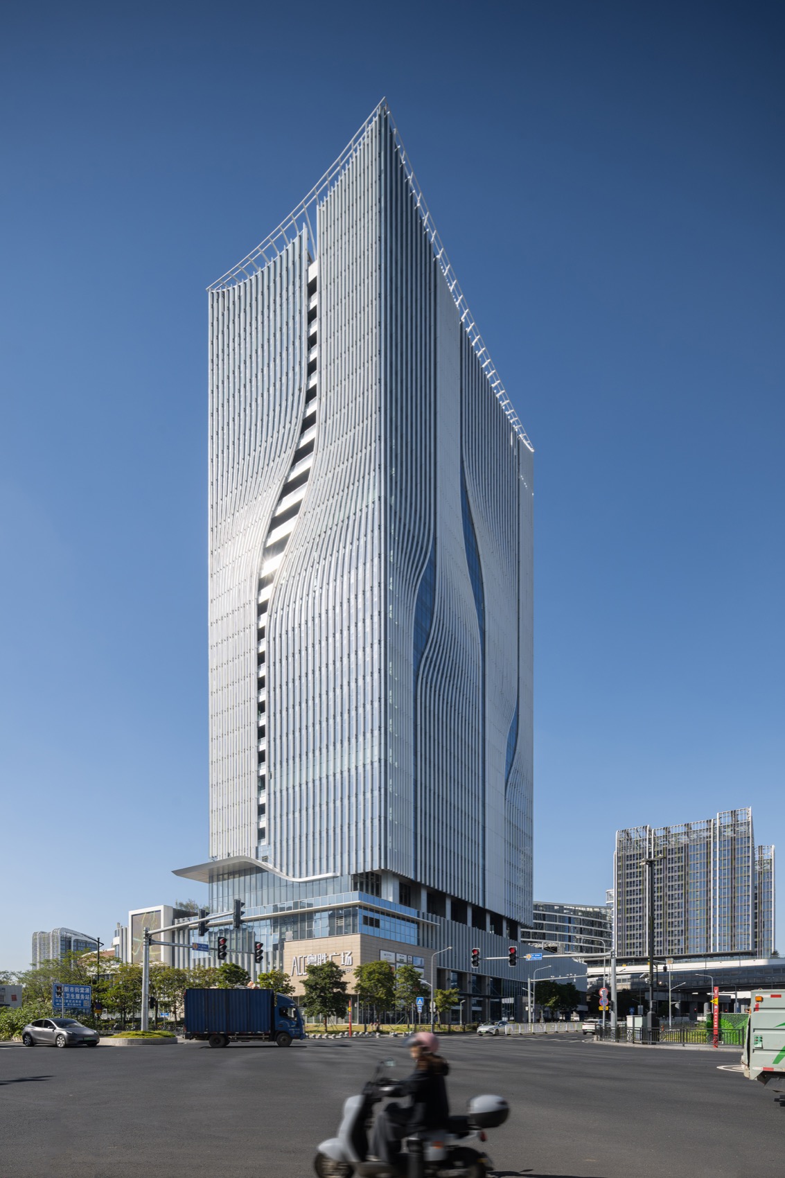 广州白云站TOD上盖建筑群丨中国广州丨华南理工大学建筑设计研究院有限公司等多家单位-20