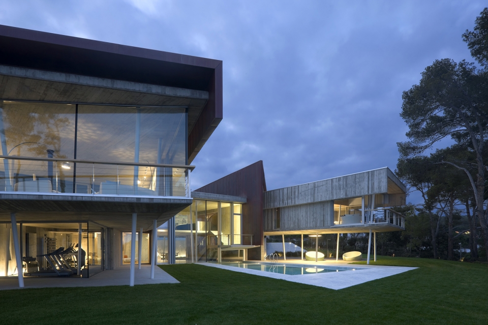 五口之家西班牙夏日住宅,与大海相邻的景观盛宴-59