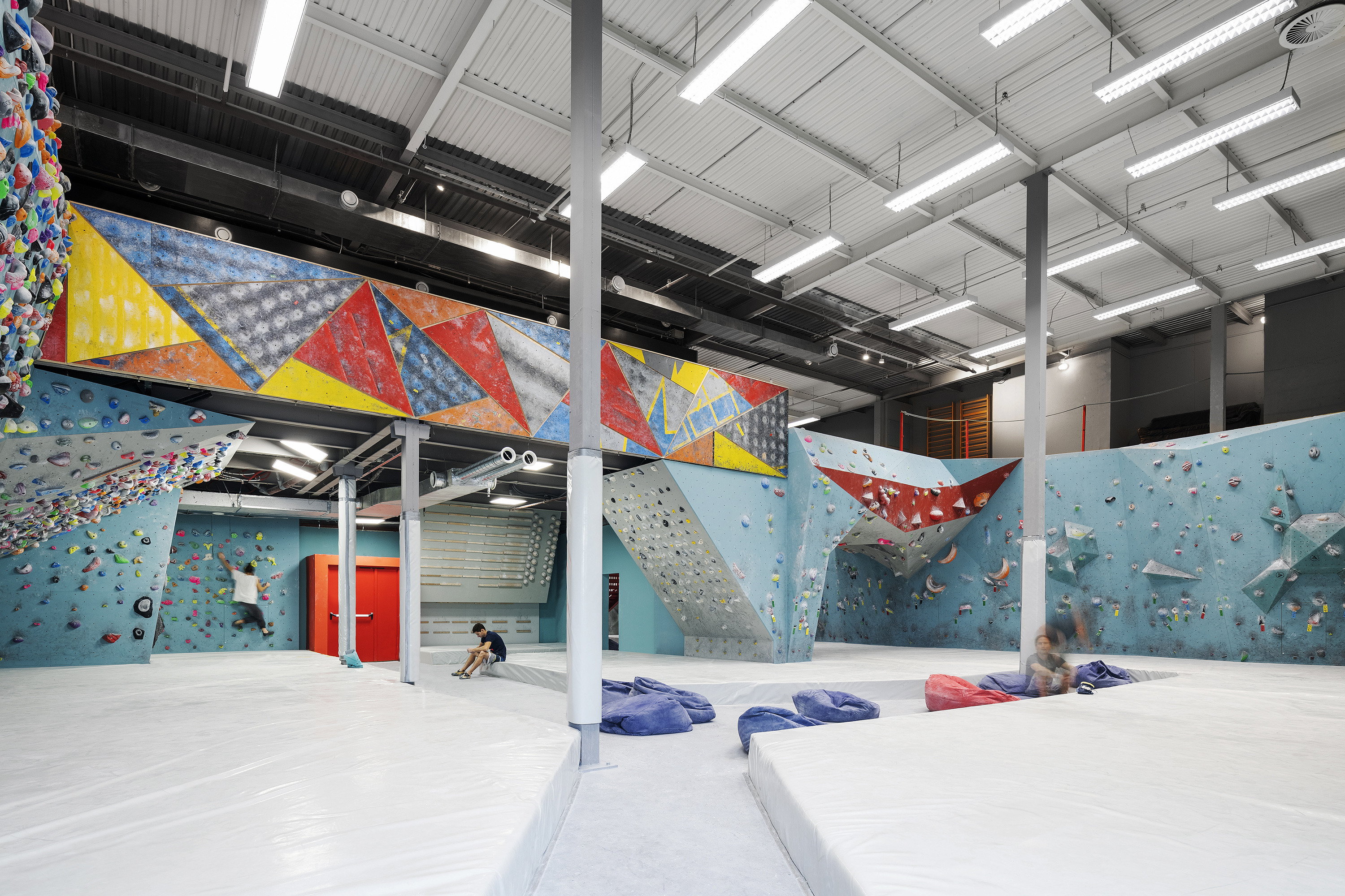 引力攀岩吧(Gravity Boulder Bar)-16