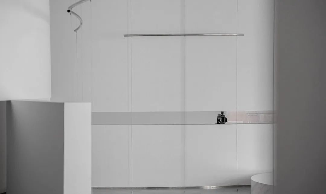 白色梦境中的爱城影像艺术空间-129