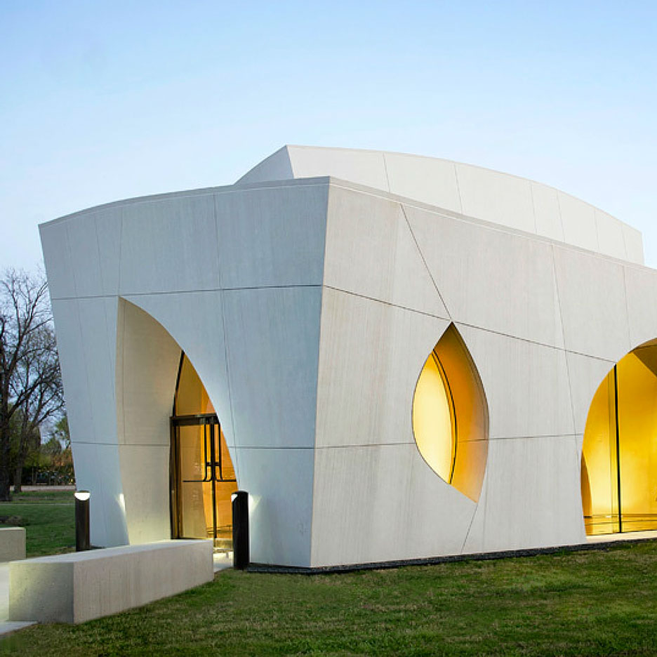 Philip Johnson's Interfaith Peace Chapel vandalised in Dallas-0