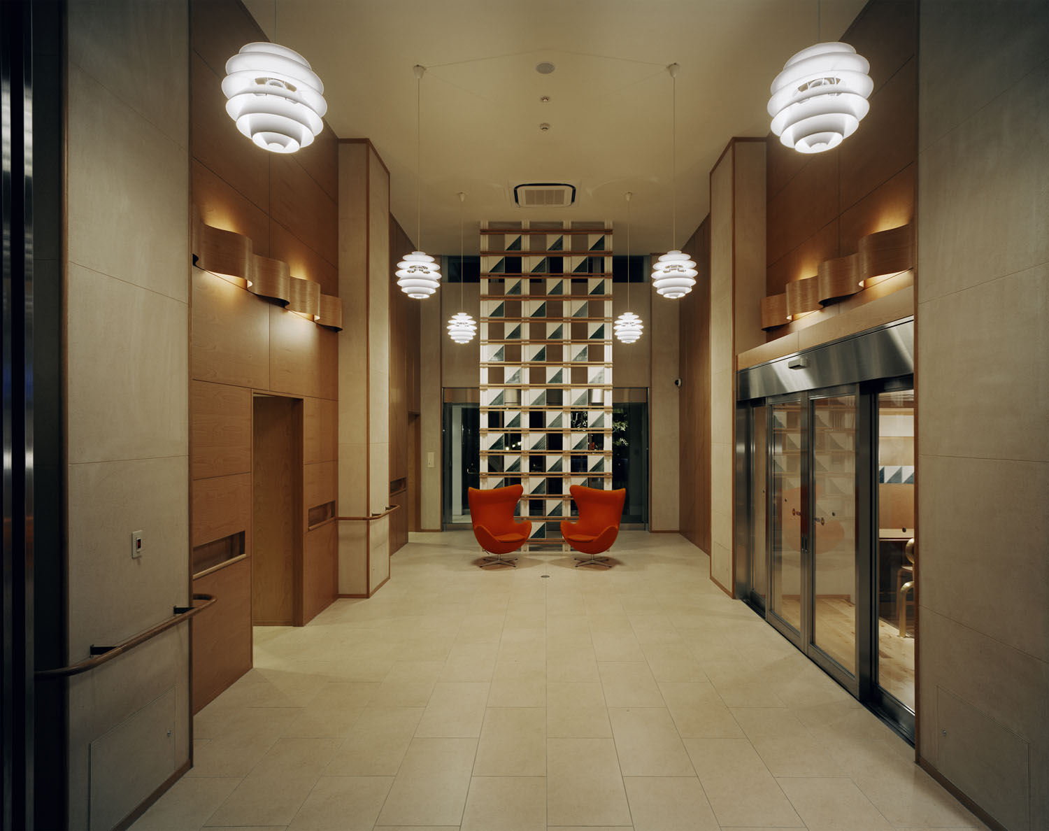 由于Brillia可能是特定品牌名或专用词直接音译即可；INAGEKAIHINKOEN 整体不像熟悉的常见单词组合，如果 INAGE 是地名 稻毛 ，结合语义此处可能想表达 稻毛开发品公园 ，但不确定性较强

总体勉强翻译为：布里利亚 稻毛开发品公园可能无法准确表意，这个结果仅供参考，你可以检查原文或补充更多背景信息 丨日本千叶丨设计事務所ima-0