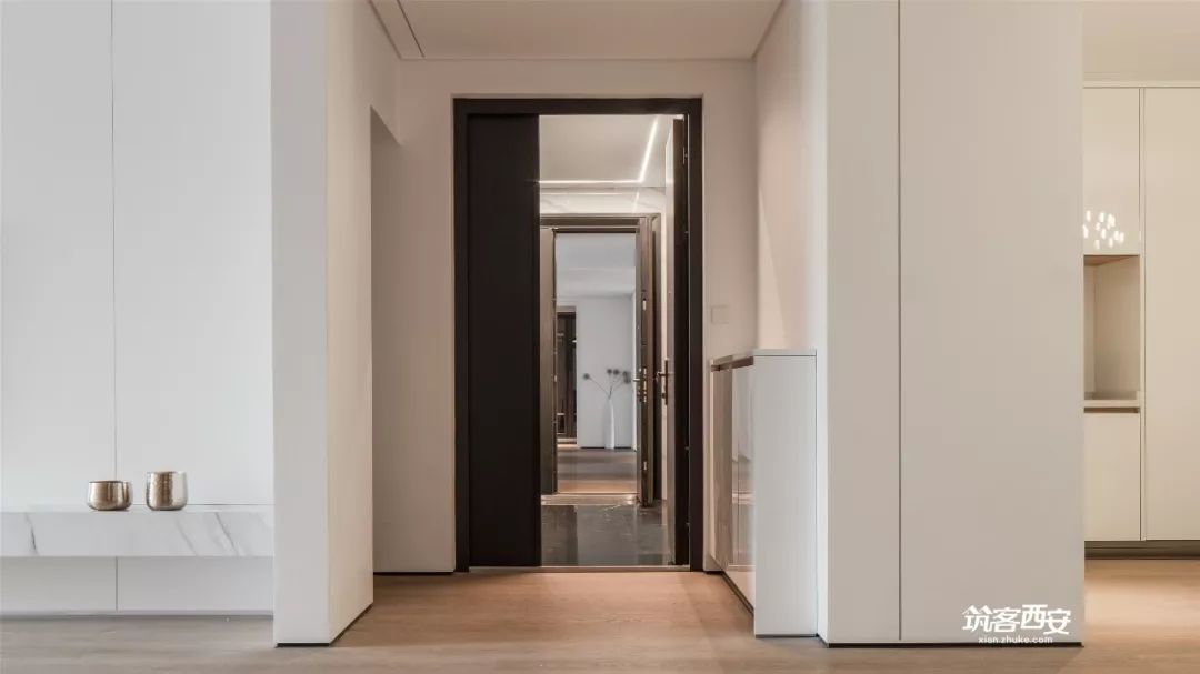 西安胡剑新作 | 400㎡大平层住宅，满足三代人五只猫的舒适生活-8