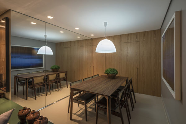 L型客厅现代装饰案例丨Nara Cunha-10