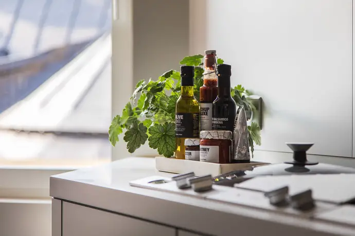 独特温暖的木质空间 | Lagerlings 的一室公寓设计-11