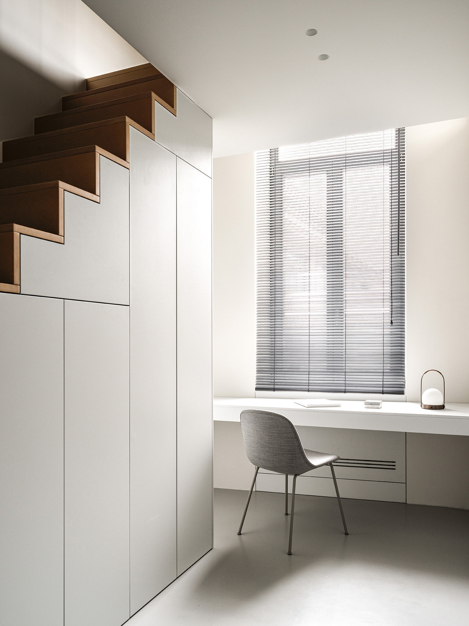 AR09

由于AR09可能是特定领域（如产品编号、项目代码等）的专有名称，没有更多背景信息时，通常直接保留原样 -35