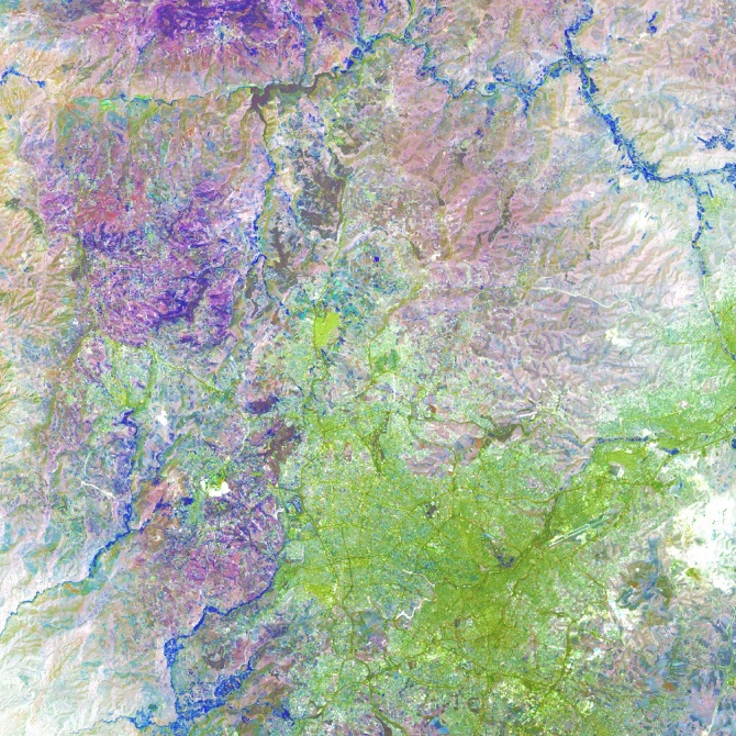 Blue Farmland可译为蓝色农田，但huaikuanchung不是一个常见的英文词汇或有公认含义的词语，不清楚其确切指的是什么，无法完成该部分的准确翻译 丨以色列-19