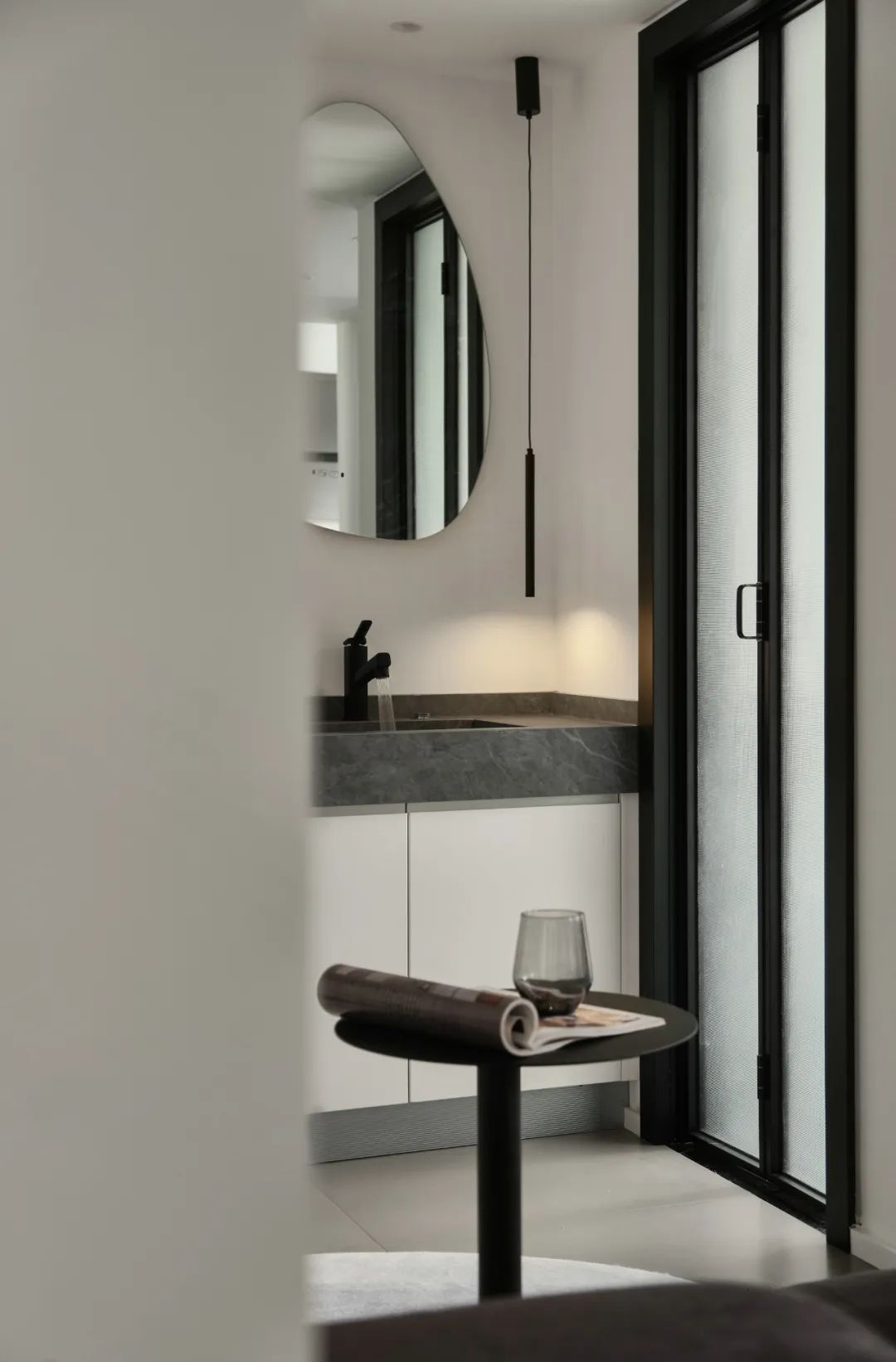 73㎡老房黑白灰简约改造丨壹石空间设计-51