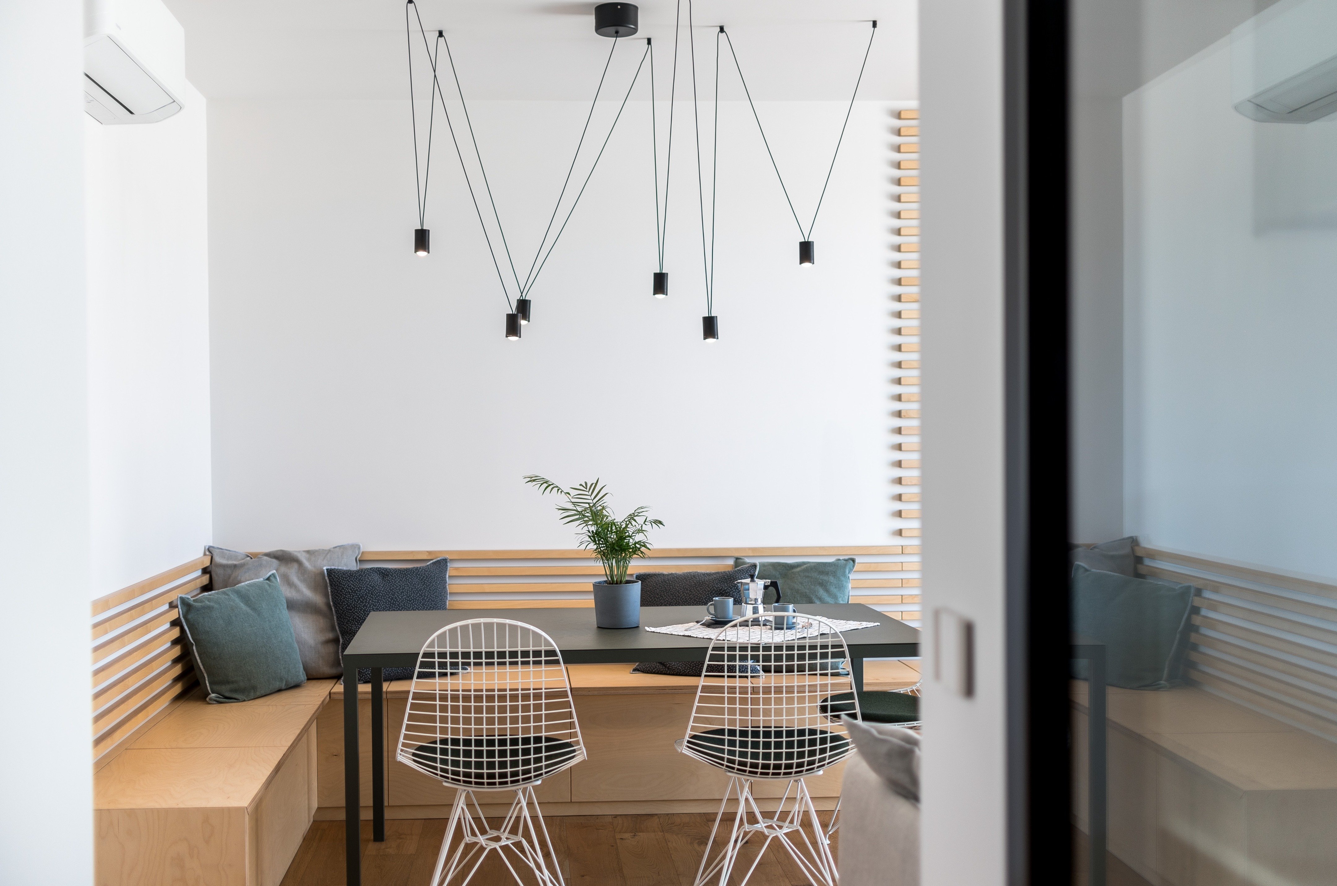 定制家具优化空间,打造温馨雅致之家-3