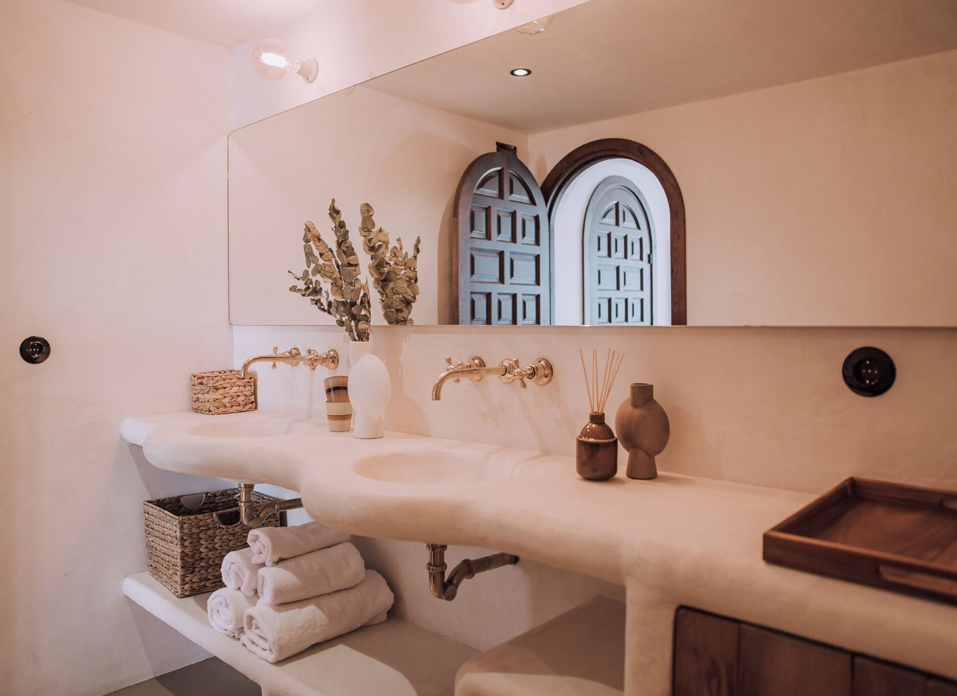 荷兰家庭西班牙度假别墅 | 传统地中海风格的魅力-15