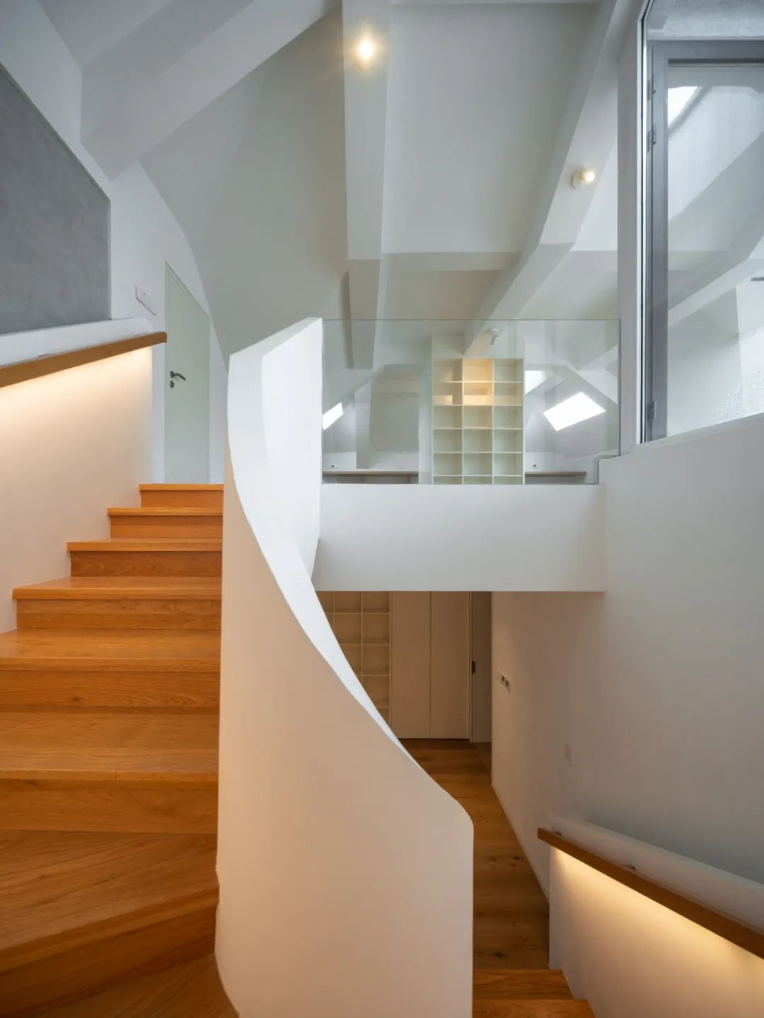 诗与远方的螺旋别墅-19