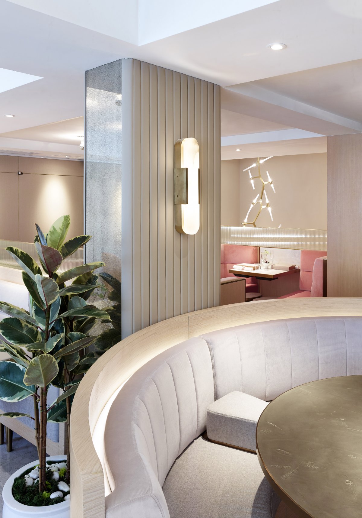 Tate Dining Room and Bar | 女性化用色风格与感官空间之旅-16