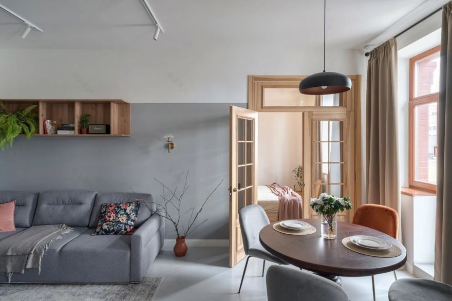 质朴原木单身公寓丨Oleksandr Maly-11