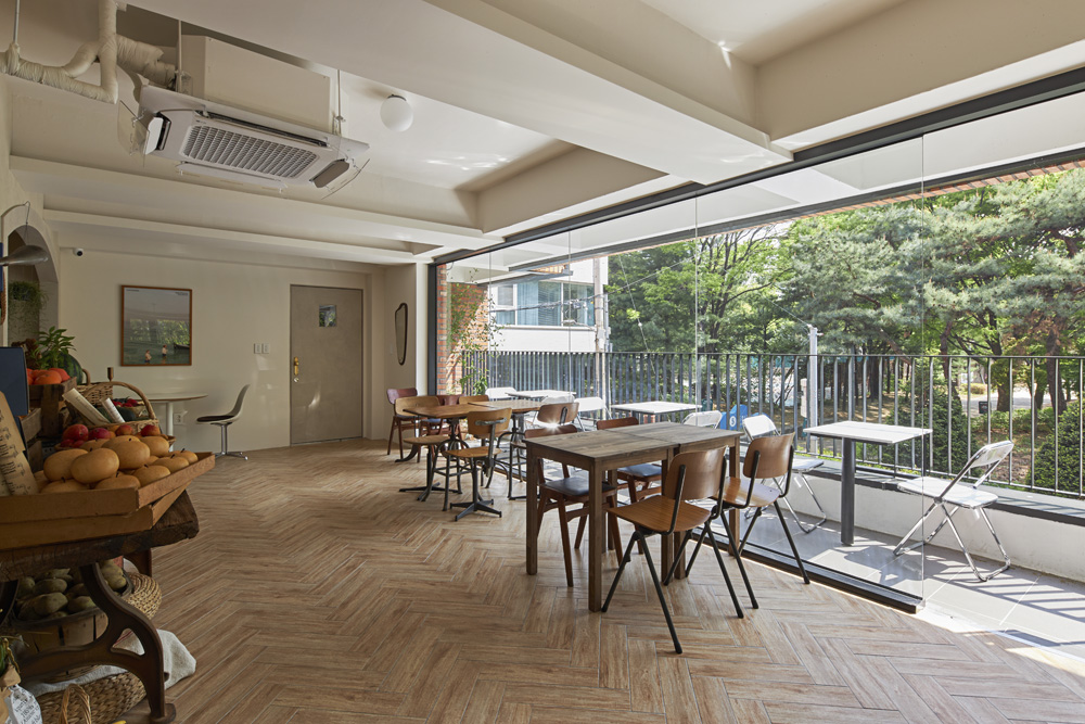 欧洲风 22 坪果园主题露台咖啡馆设计-9