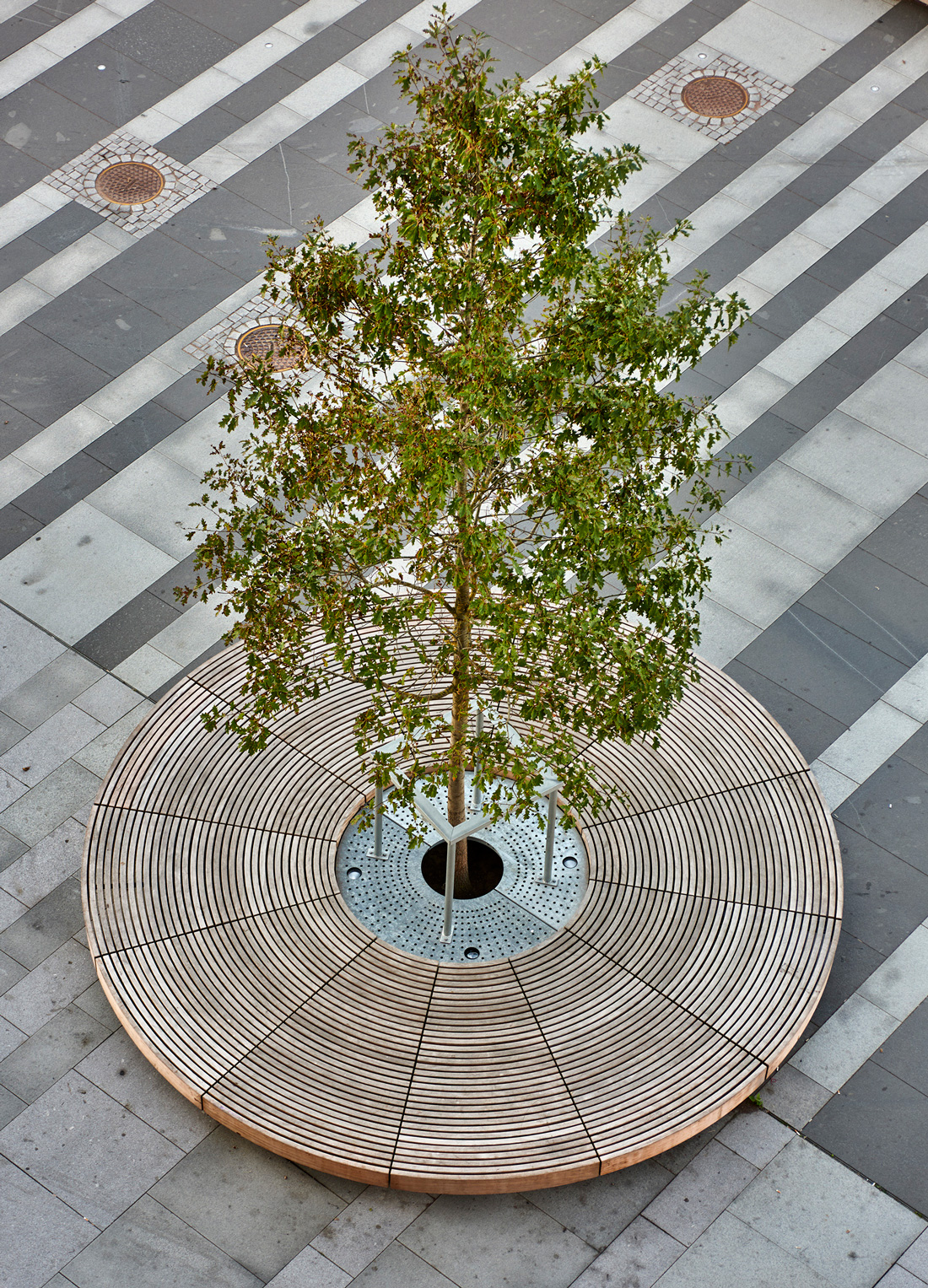 瑞典 Gothenburg 市 Stenpiren 交通枢纽区景观设计-27