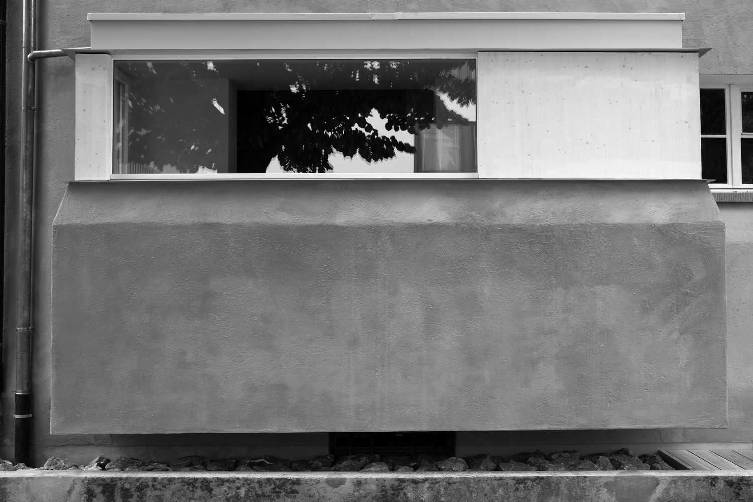 House with a Tree  Sauter von Moos-34