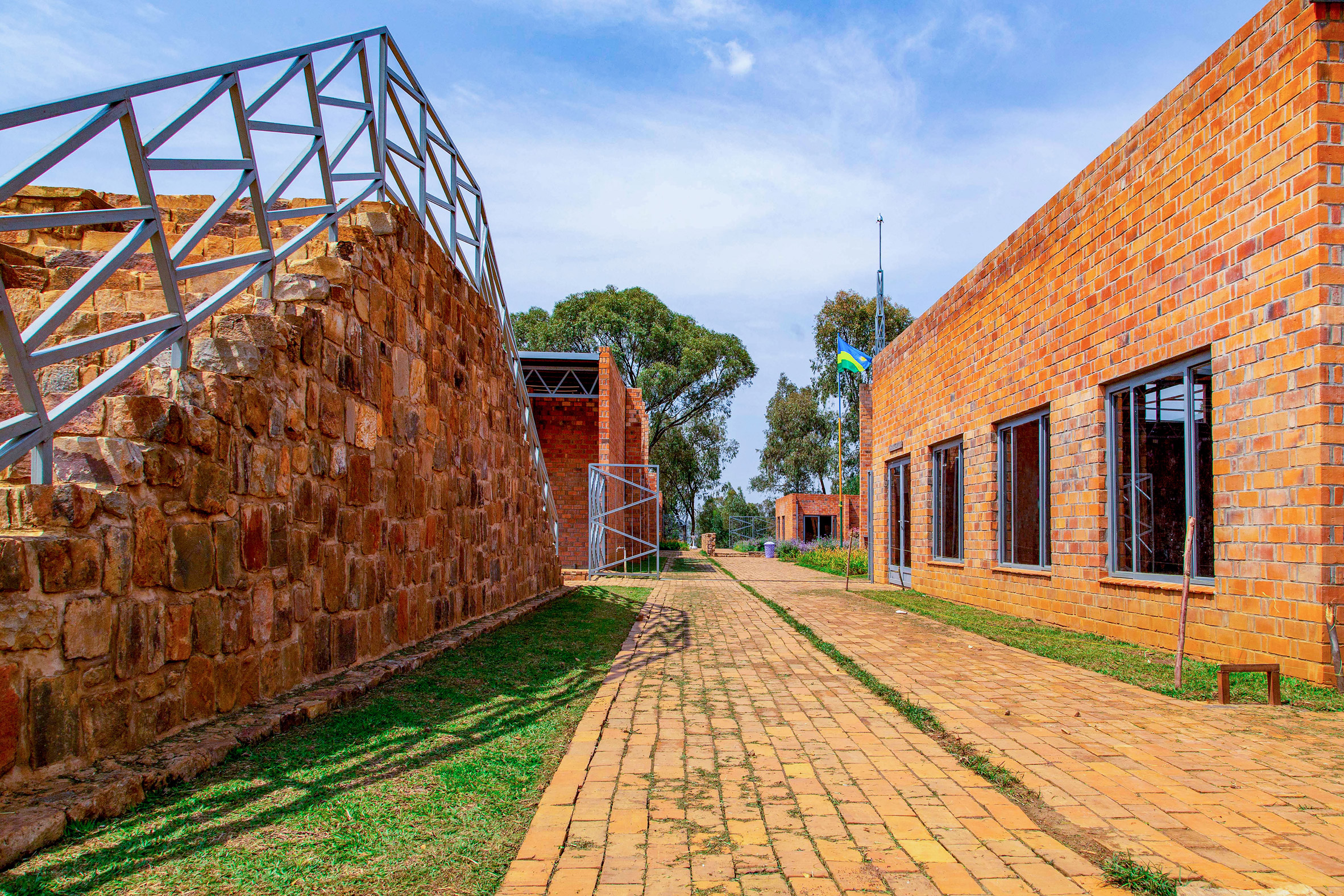 卢旺达村庄的环保学习与运动中心 | 社区参与式可持续建筑-7