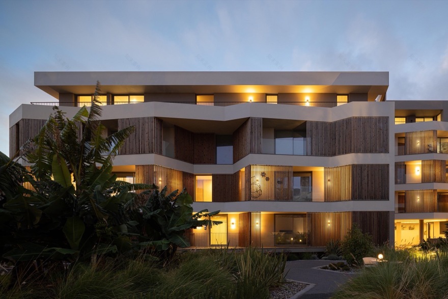 ERNESTO DO CANTO住宅区丨葡萄牙蓬塔德尔加达丨BOX arquitectos-257