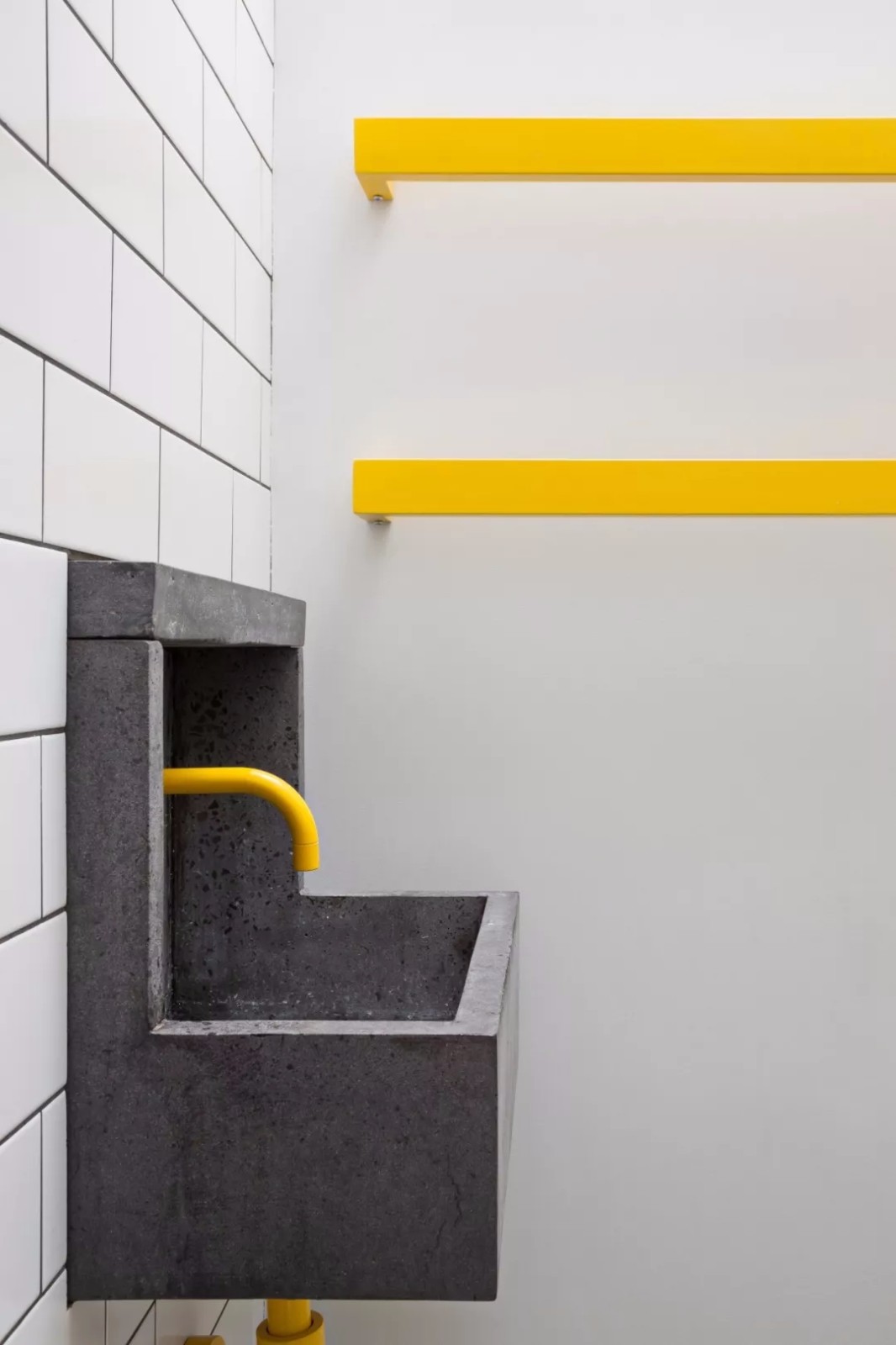 伦敦南部现代亲子住宅改造,打造明亮多彩的空间-28