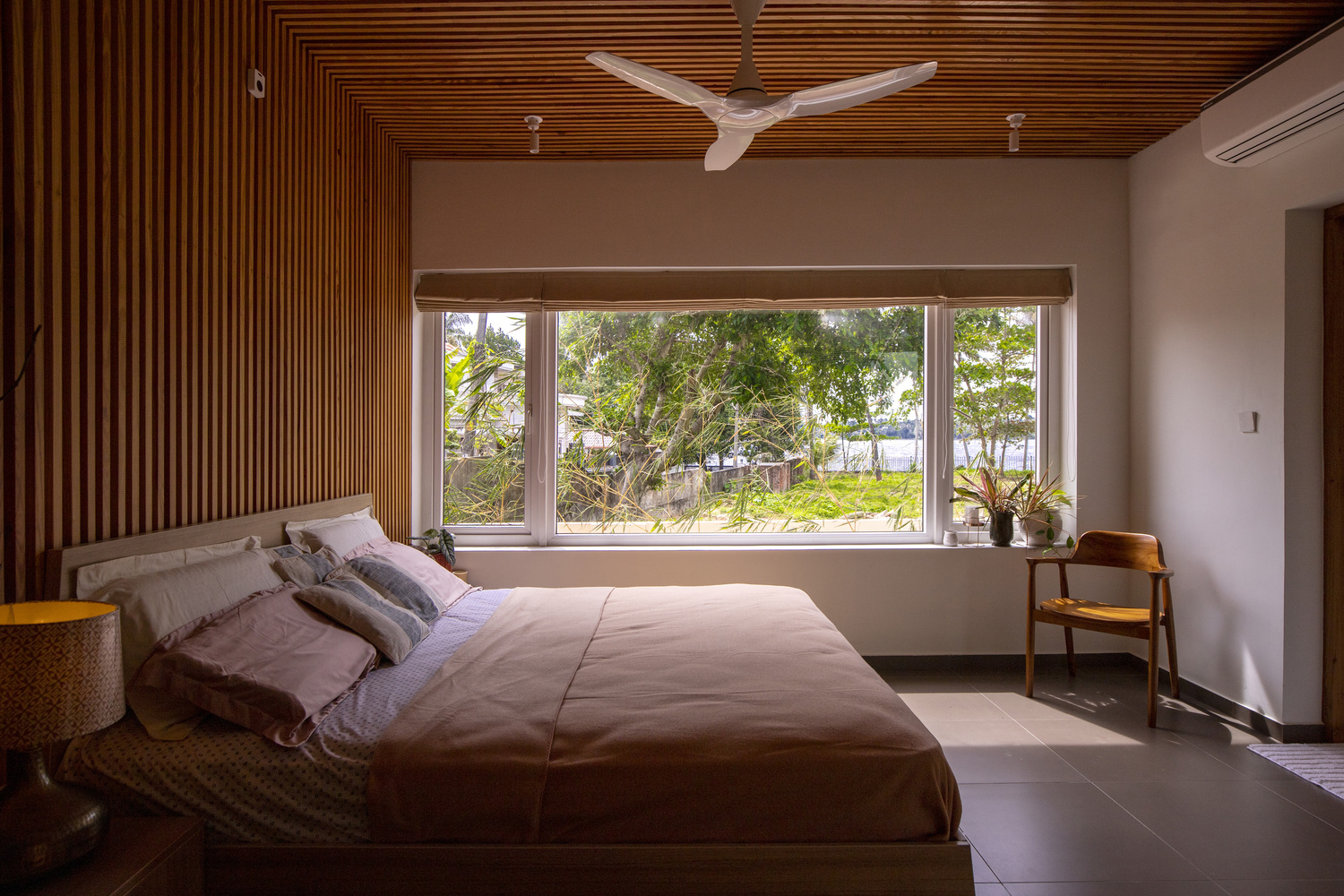 印度科拉姆湖畔的“差异化”可持续住宅设计-31