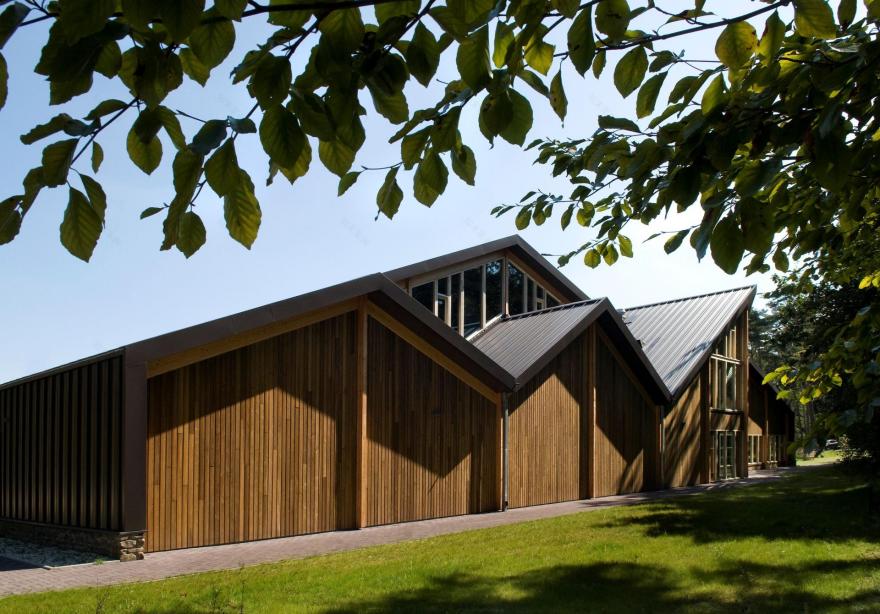 荷兰乡村风格高尔夫俱乐部设计-10